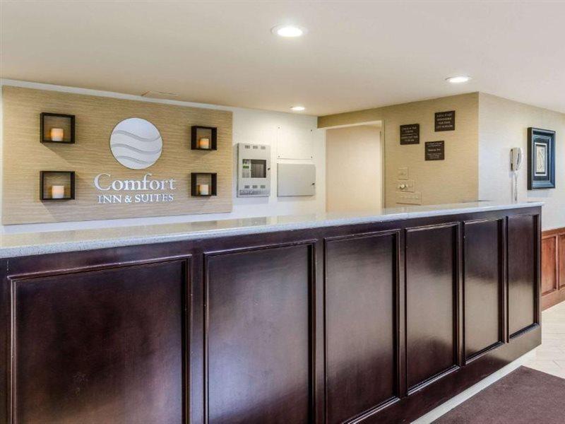 Comfort Inn & Suites West Springfield Dış mekan fotoğraf