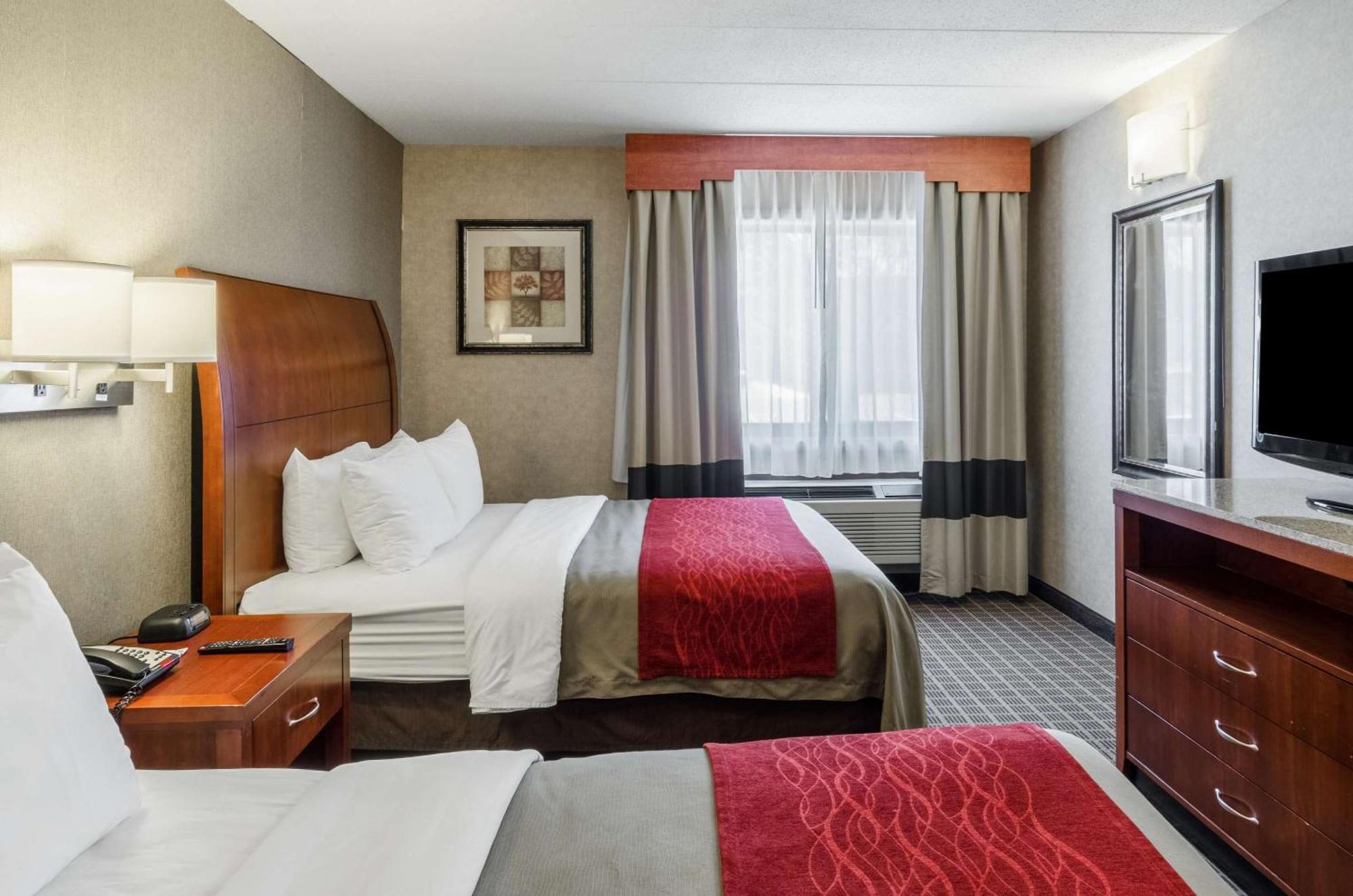 Comfort Inn & Suites West Springfield Dış mekan fotoğraf