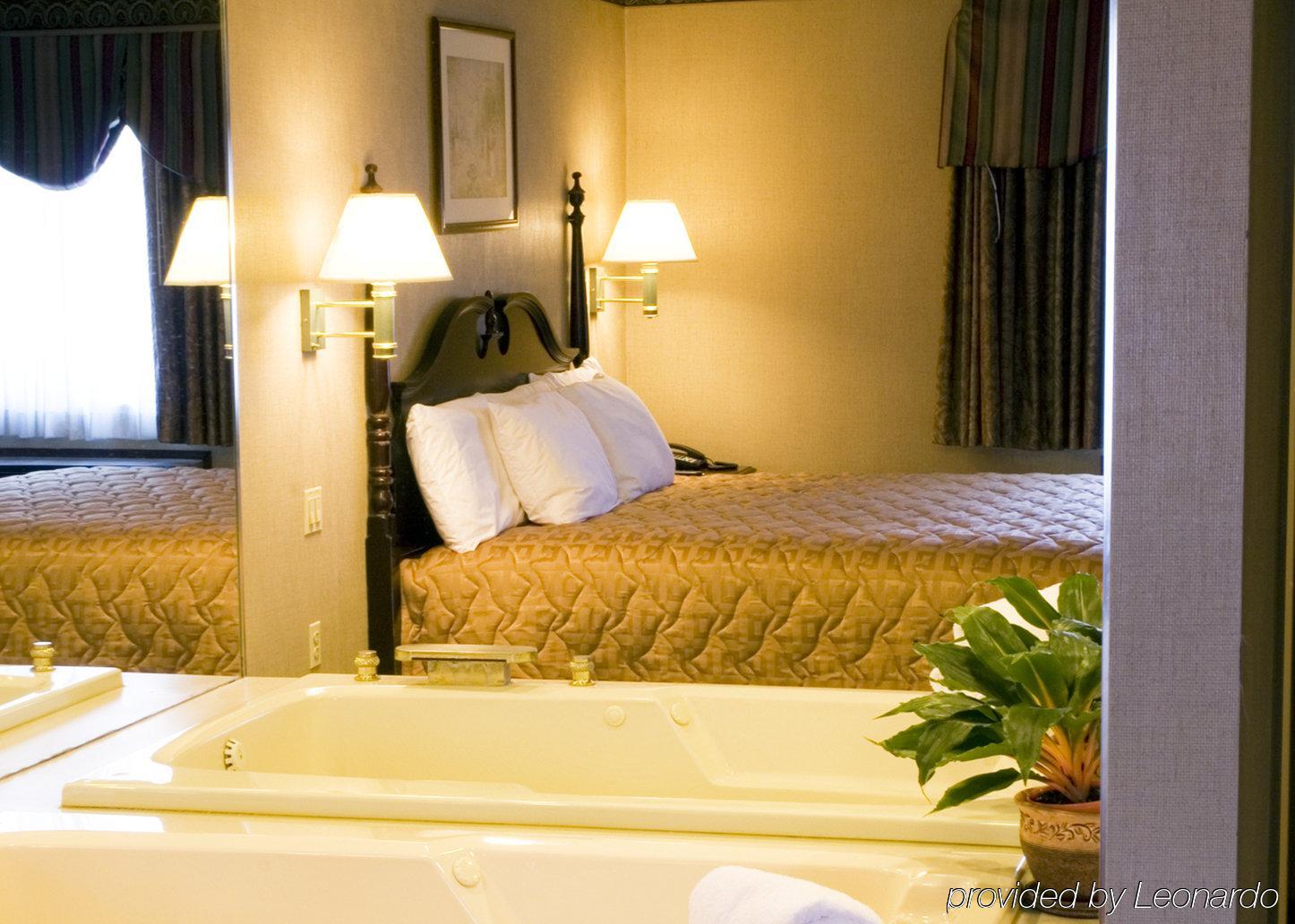 Comfort Inn & Suites West Springfield Dış mekan fotoğraf